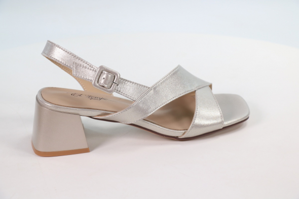 Босоножки и сандалии El Tempo 50113633