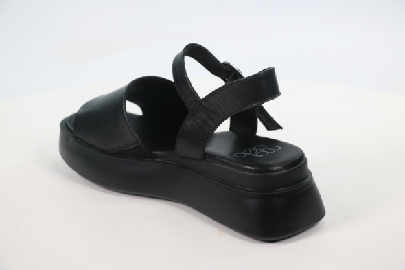 Босоножки и сандалии Madella 50105156