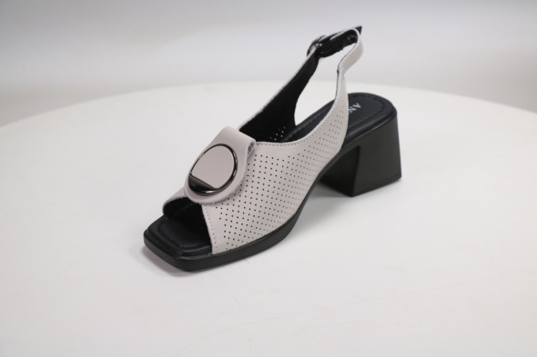 Босоножки и сандалии Andrea Botti 50109760