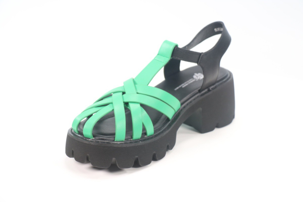 Босоножки и сандалии TF'S 50105523