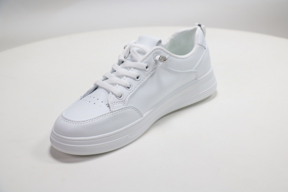 Спортивная обувь Rixshuz 50108144