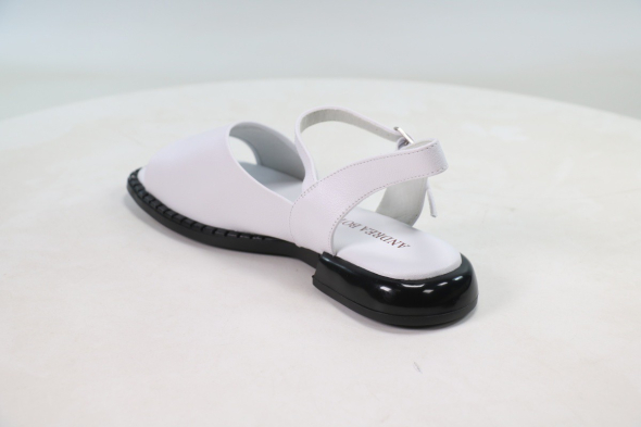 Босоножки и сандалии Andrea Botti 50113944