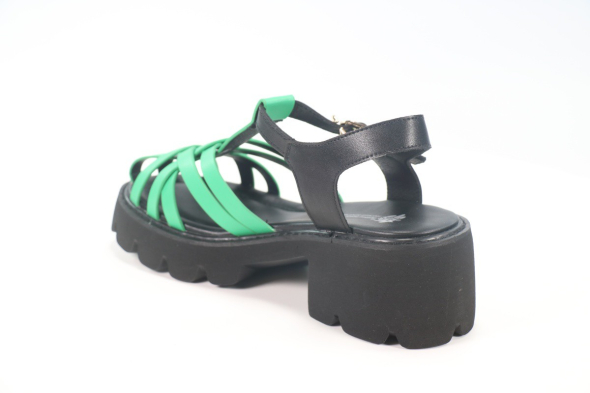 Босоножки и сандалии TF'S 50105523