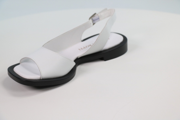 Босоножки и сандалии Andrea Botti 50112483